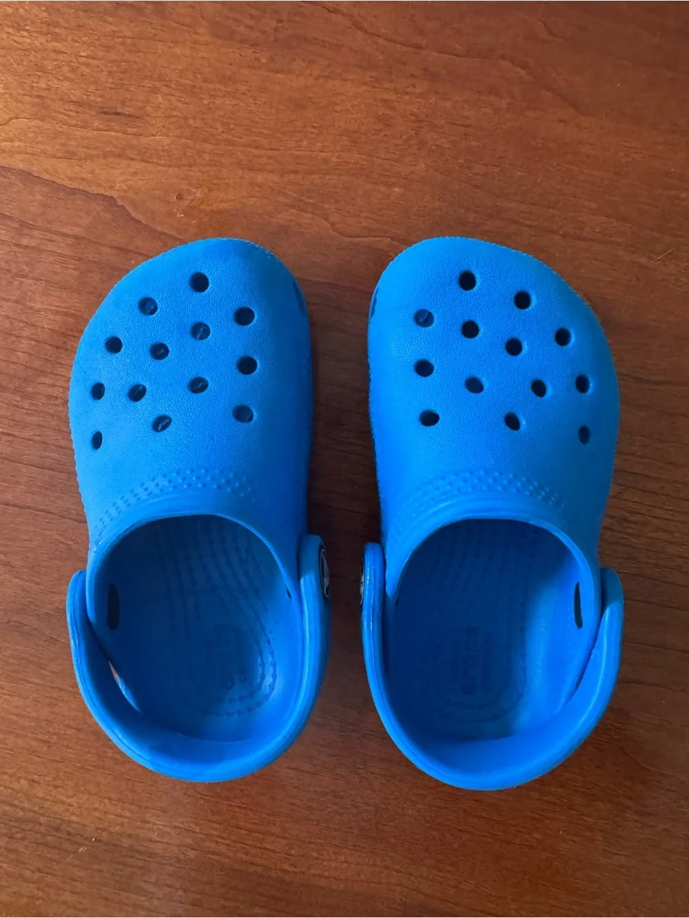 CROCS Kids Bright Blue Classic Clogs